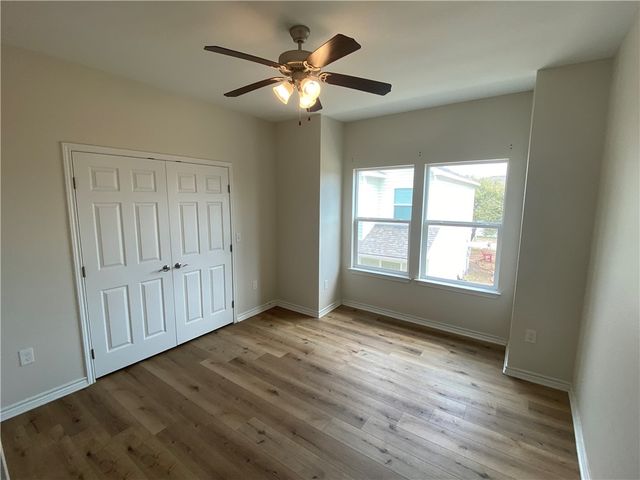 130 Lavaca, Rockport, TX 78382