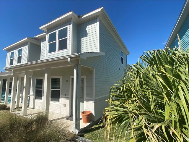 130 Lavaca, Rockport, TX 78382