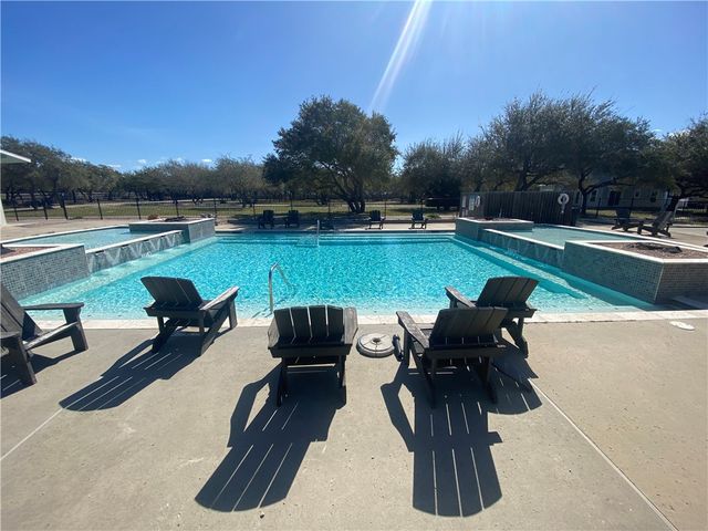 130 Lavaca, Rockport, TX 78382