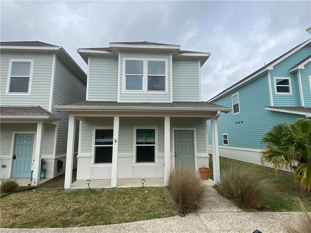 130 Lavaca, Rockport, TX 78382