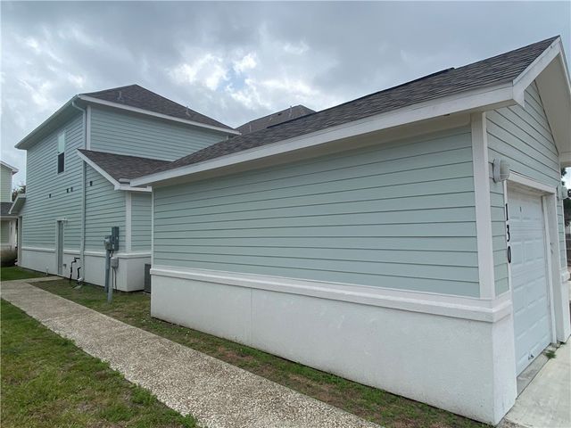 130 Lavaca, Rockport, TX 78382