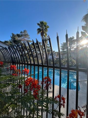 2480 Old Forge Lane 63, Las Vegas, NV 89121