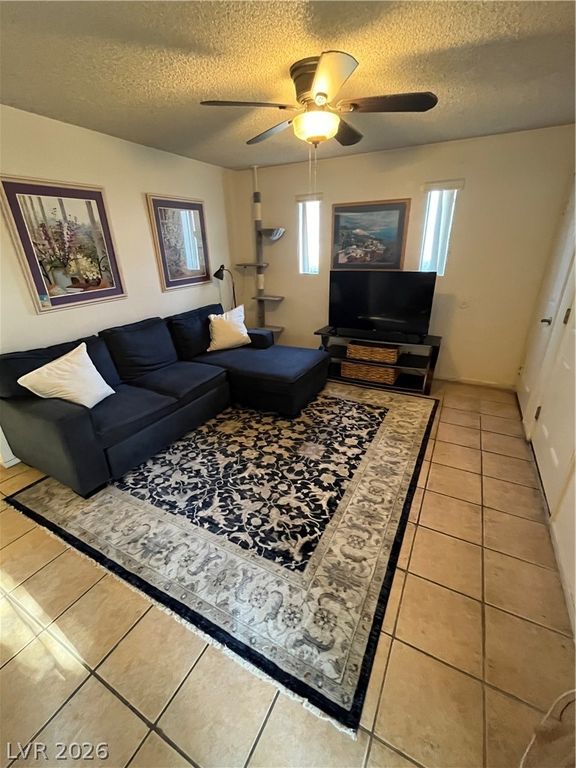 Image 4 of property listing at 2480 Old Forge Lane 63, Las Vegas, NV 89121