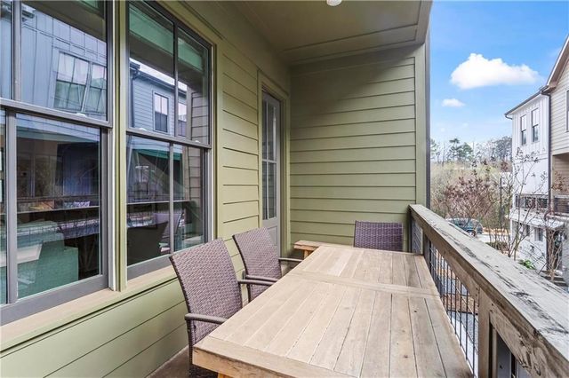 1056 Crest SE Circle 223, Atlanta, GA 30316