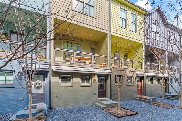 1056 Crest SE Circle 223, Atlanta, GA 30316