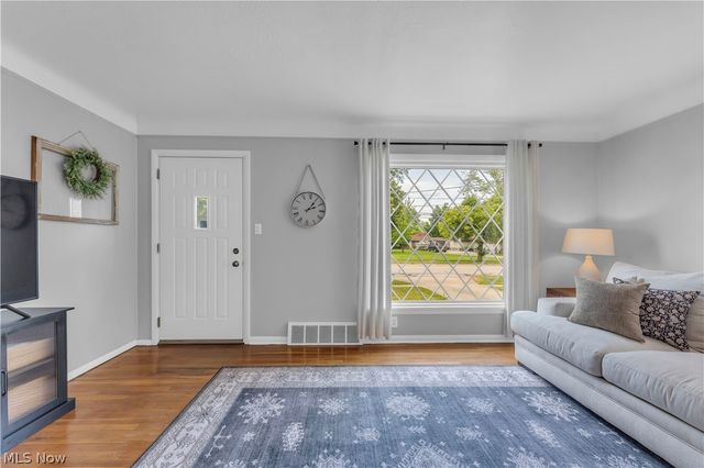 15473 Hummel Road, Brook Park, OH 44142