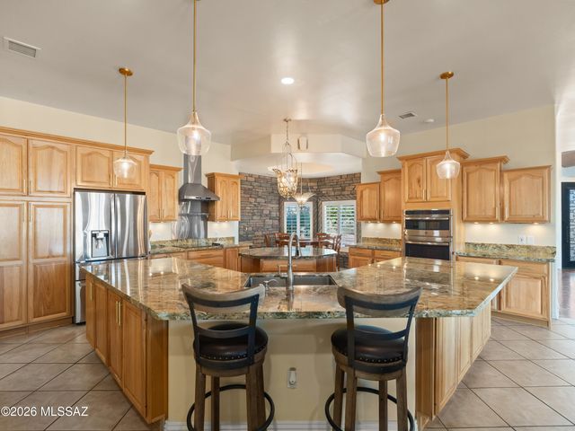2354 N Casa Grande Avenue, Casa Grande, AZ 85122