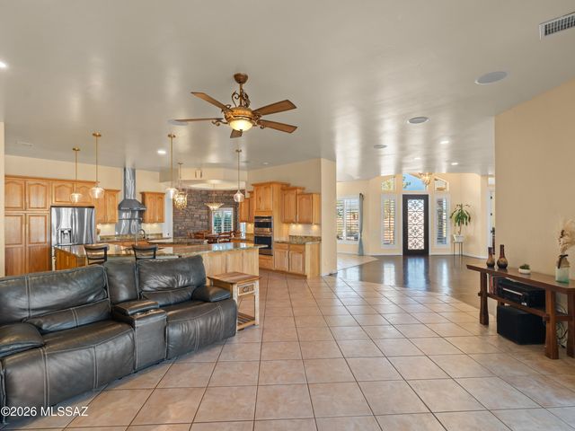 2354 N Casa Grande Avenue, Casa Grande, AZ 85122
