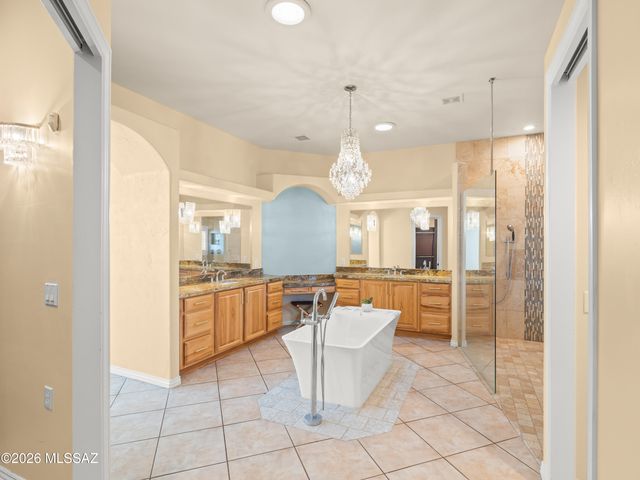 2354 N Casa Grande Avenue, Casa Grande, AZ 85122