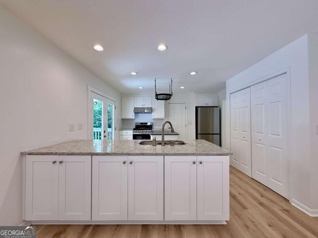 2200 Carey Place, Marietta, GA 30066