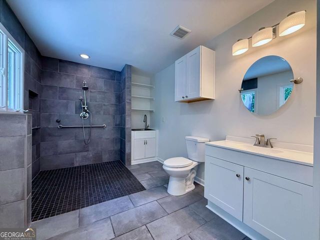 2200 Carey Place, Marietta, GA 30066