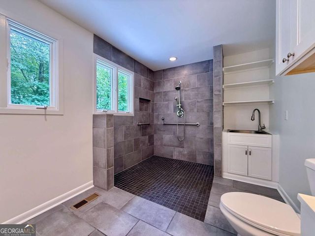 2200 Carey Place, Marietta, GA 30066