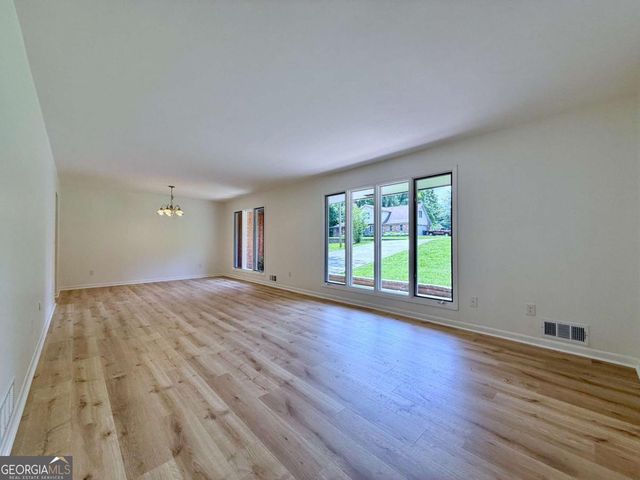 2200 Carey Place, Marietta, GA 30066