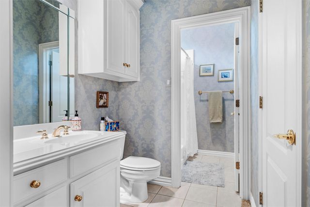 512 Ashmede Court, Arlington, TX 76013
