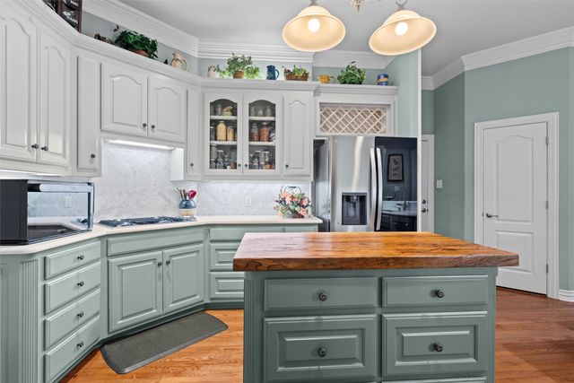 512 Ashmede Court, Arlington, TX 76013