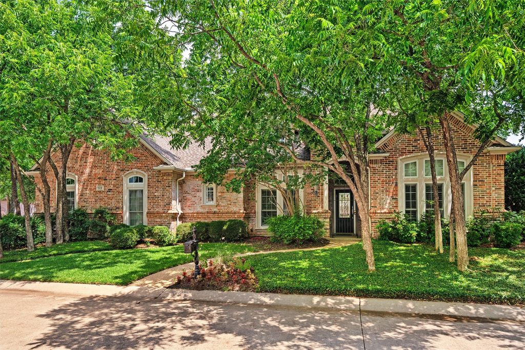 512 Ashmede Court, Arlington, TX 76013