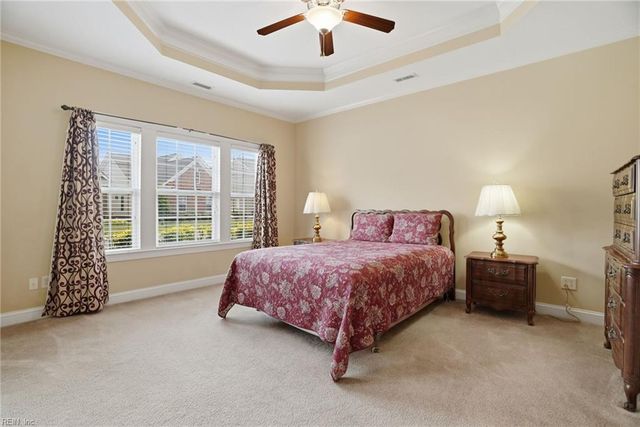 1431 Thistlewood LN, Chesapeake, VA 23320