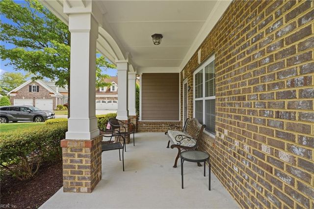1431 Thistlewood LN, Chesapeake, VA 23320