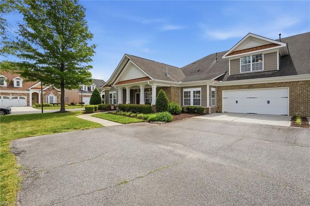 1431 Thistlewood LN, Chesapeake, VA 23320