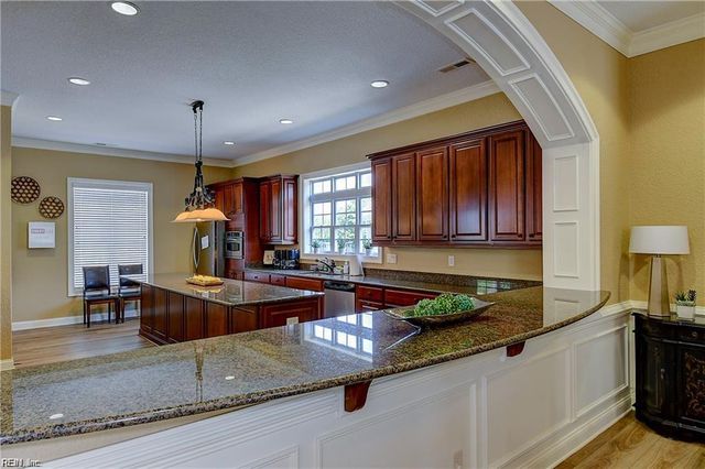 1431 Thistlewood LN, Chesapeake, VA 23320
