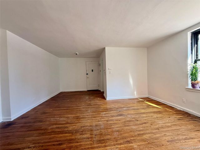 112-50 Northern Boulevard 1A, Corona, NY 11368