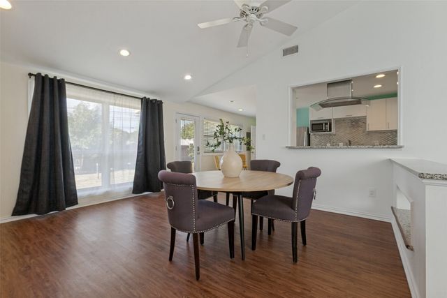 907 Wedgewood Way, Richardson, TX 75080