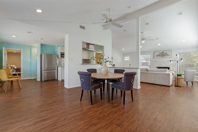 907 Wedgewood Way, Richardson, TX 75080