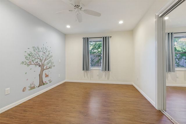 907 Wedgewood Way, Richardson, TX 75080
