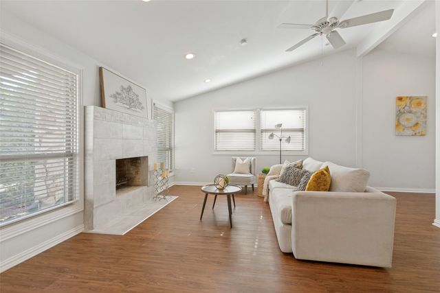 907 Wedgewood Way, Richardson, TX 75080