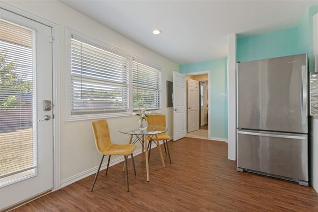 907 Wedgewood Way, Richardson, TX 75080