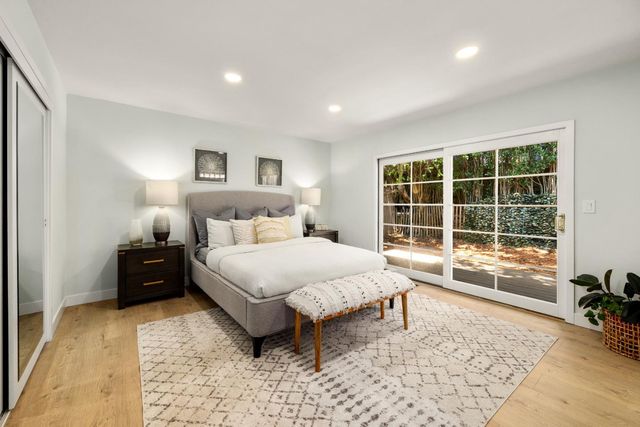 517 Sumner Avenue, Aptos, CA 95003