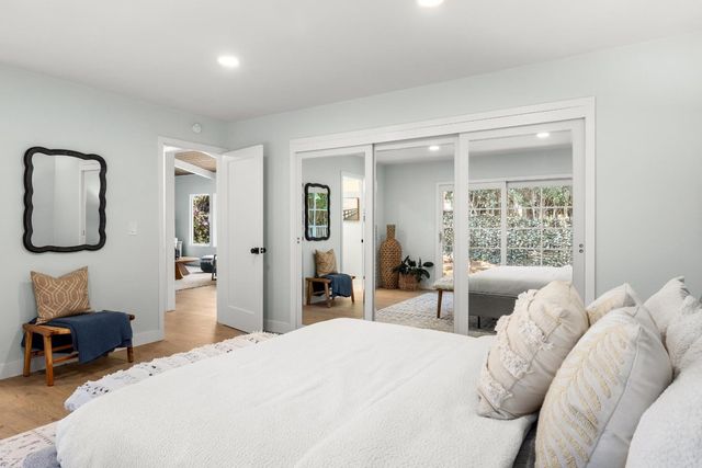 517 Sumner Avenue, Aptos, CA 95003