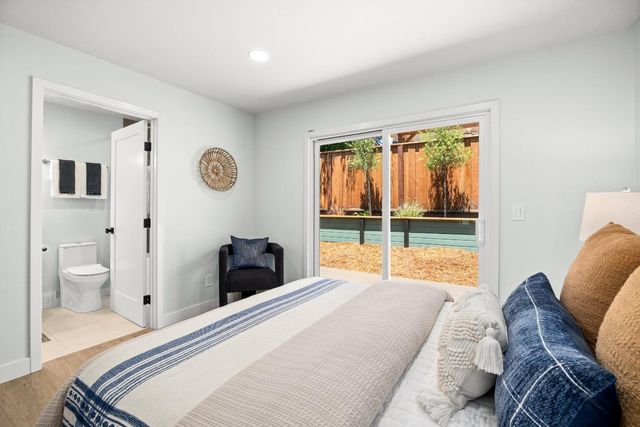517 Sumner Avenue, Aptos, CA 95003
