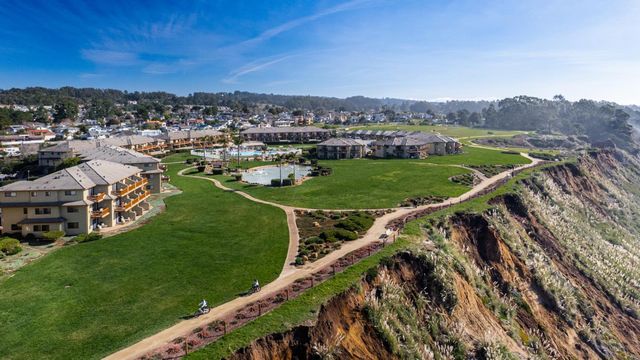 517 Sumner Avenue, Aptos, CA 95003