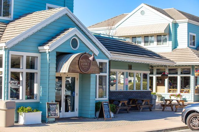 517 Sumner Avenue, Aptos, CA 95003