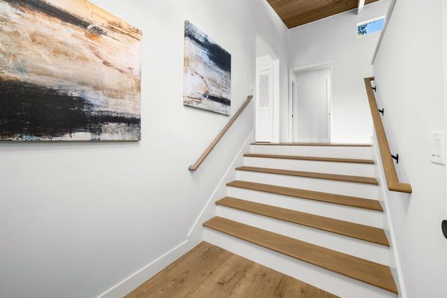 517 Sumner Avenue, Aptos, CA 95003