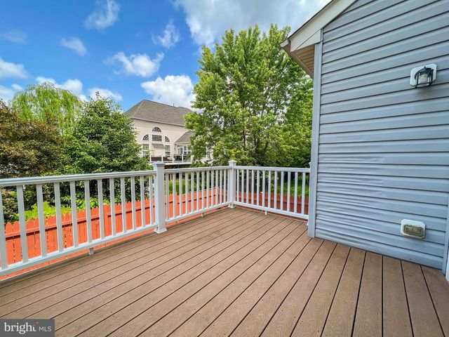 3909 BEEKER MILL PL, Chantilly, VA 20151