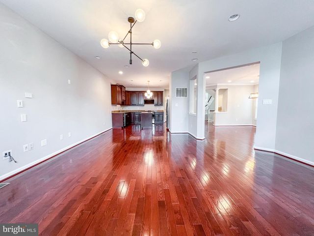 3909 BEEKER MILL PL, Chantilly, VA 20151