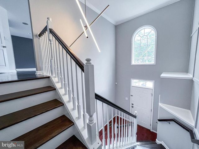 3909 BEEKER MILL PL, Chantilly, VA 20151