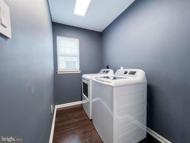 3909 BEEKER MILL PL, Chantilly, VA 20151
