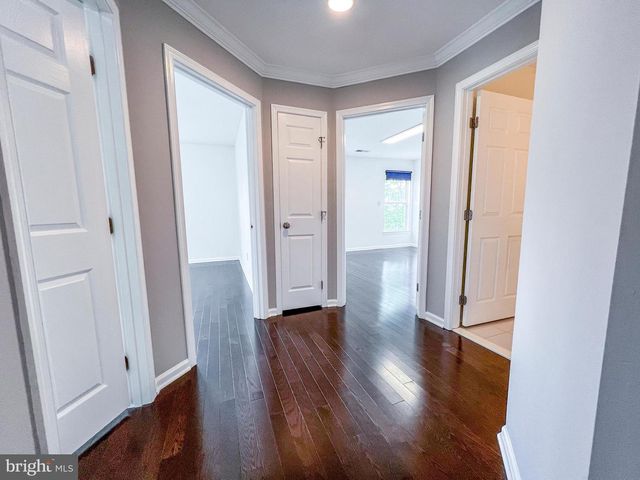 3909 BEEKER MILL PL, Chantilly, VA 20151
