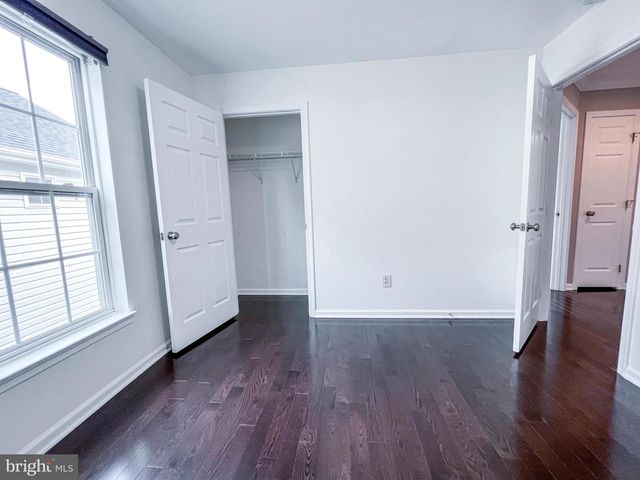 3909 BEEKER MILL PL, Chantilly, VA 20151