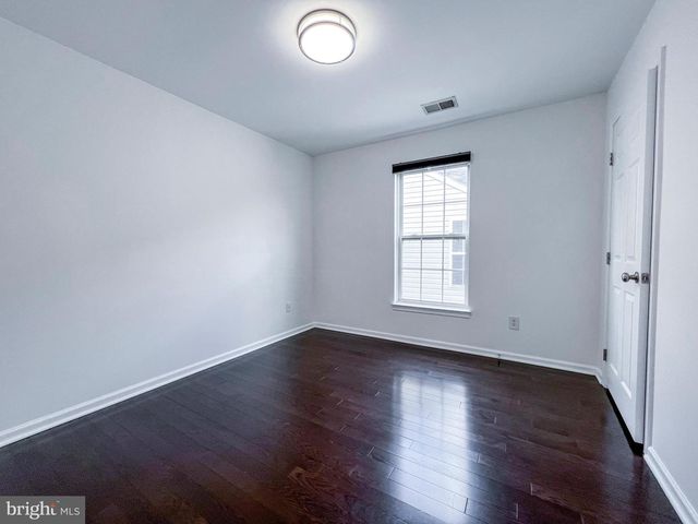 3909 BEEKER MILL PL, Chantilly, VA 20151