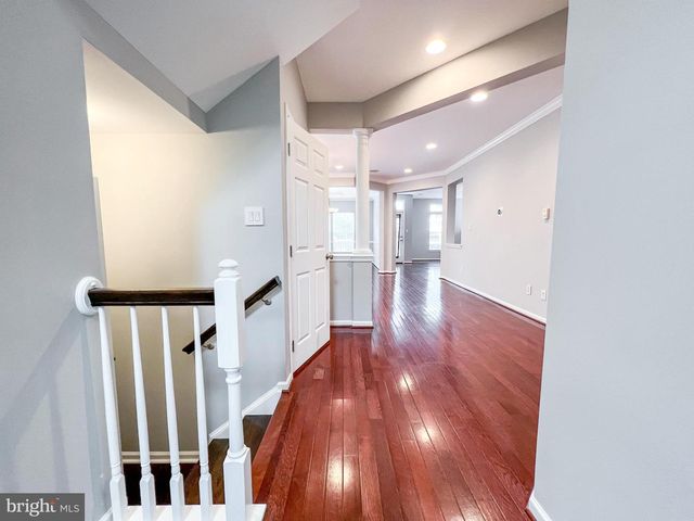 3909 BEEKER MILL PL, Chantilly, VA 20151