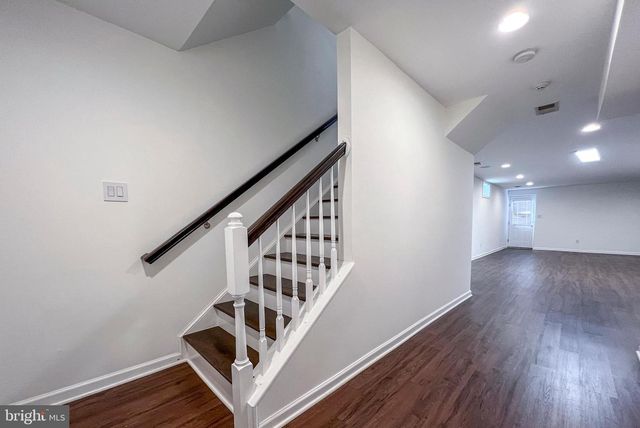 3909 BEEKER MILL PL, Chantilly, VA 20151