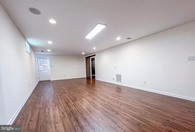 3909 BEEKER MILL PL, Chantilly, VA 20151