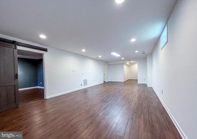 3909 BEEKER MILL PL, Chantilly, VA 20151