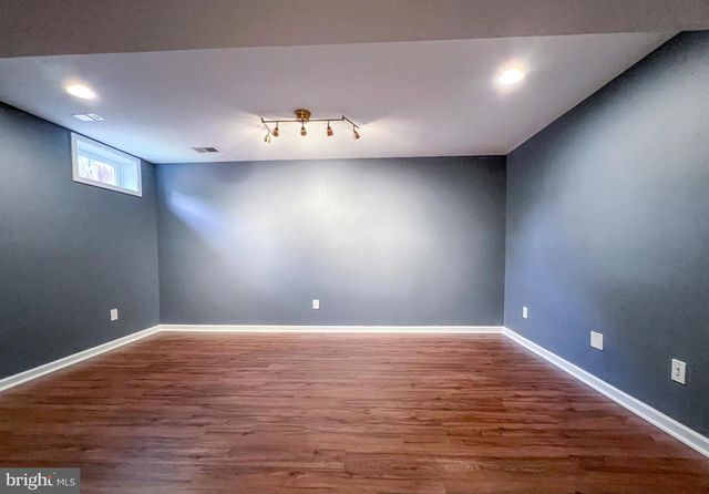 3909 BEEKER MILL PL, Chantilly, VA 20151