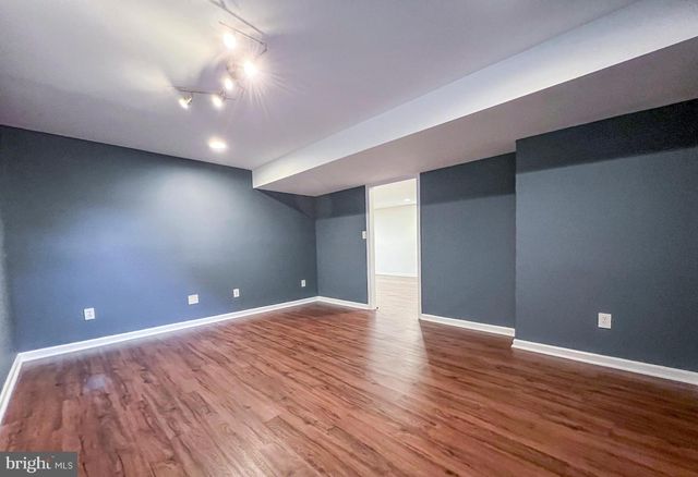 3909 BEEKER MILL PL, Chantilly, VA 20151