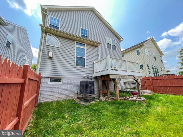 3909 BEEKER MILL PL, Chantilly, VA 20151